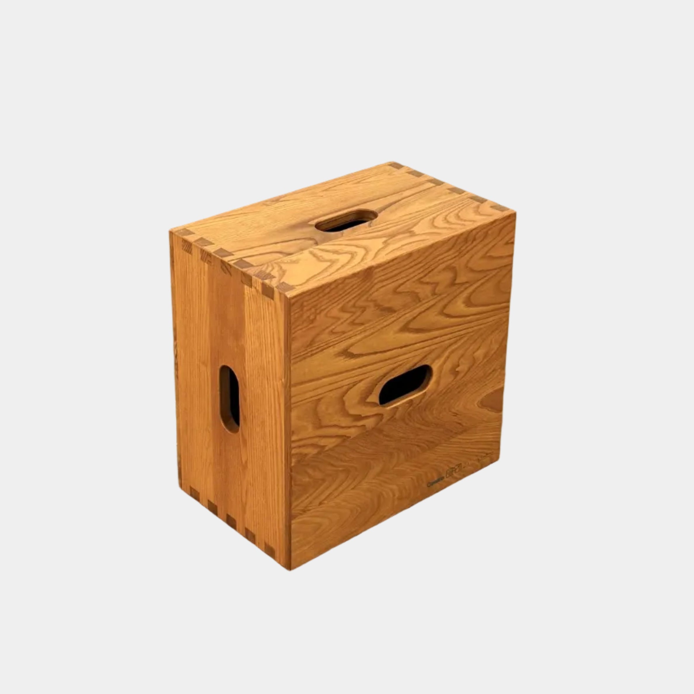 Cassina's LC14 Tabouret Maison du Brésil Tabouret Cabanon – Modern