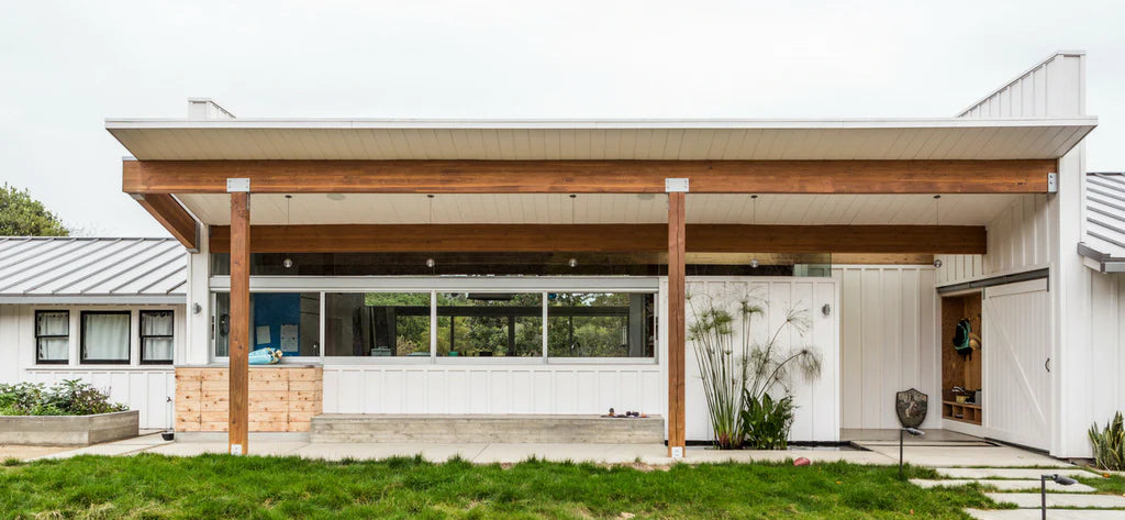 Architecture: Relaxing Malibu Residence by Bestor Architecture
