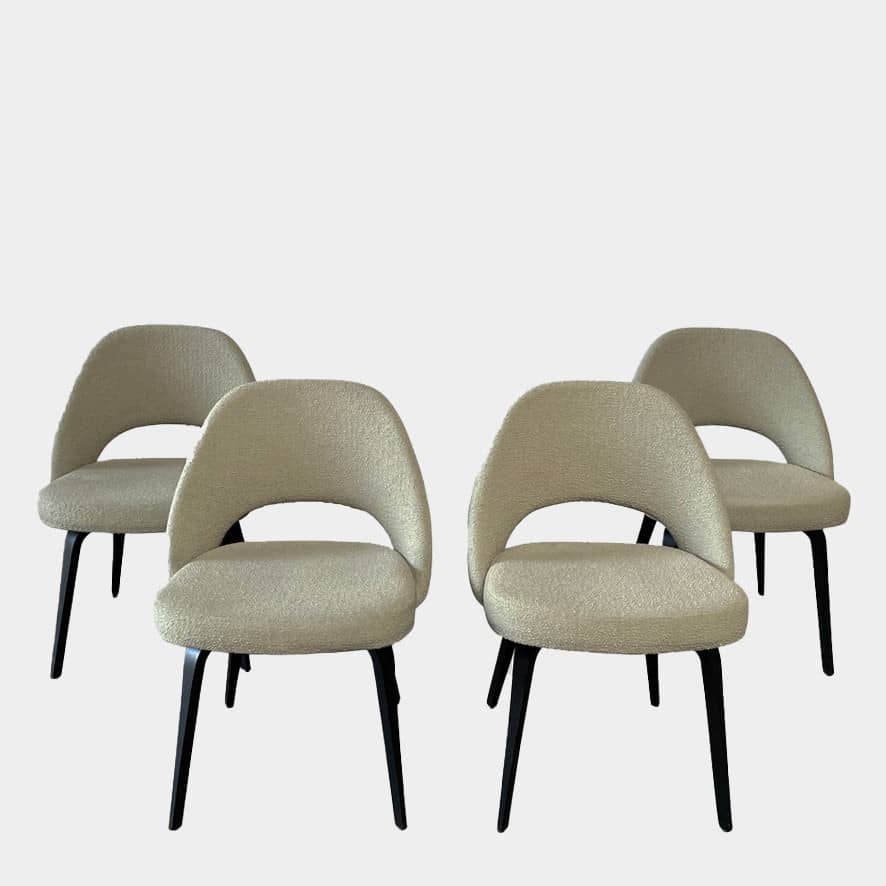 Set of 4 Knoll Saarinen Executive Dining Chair Sets.