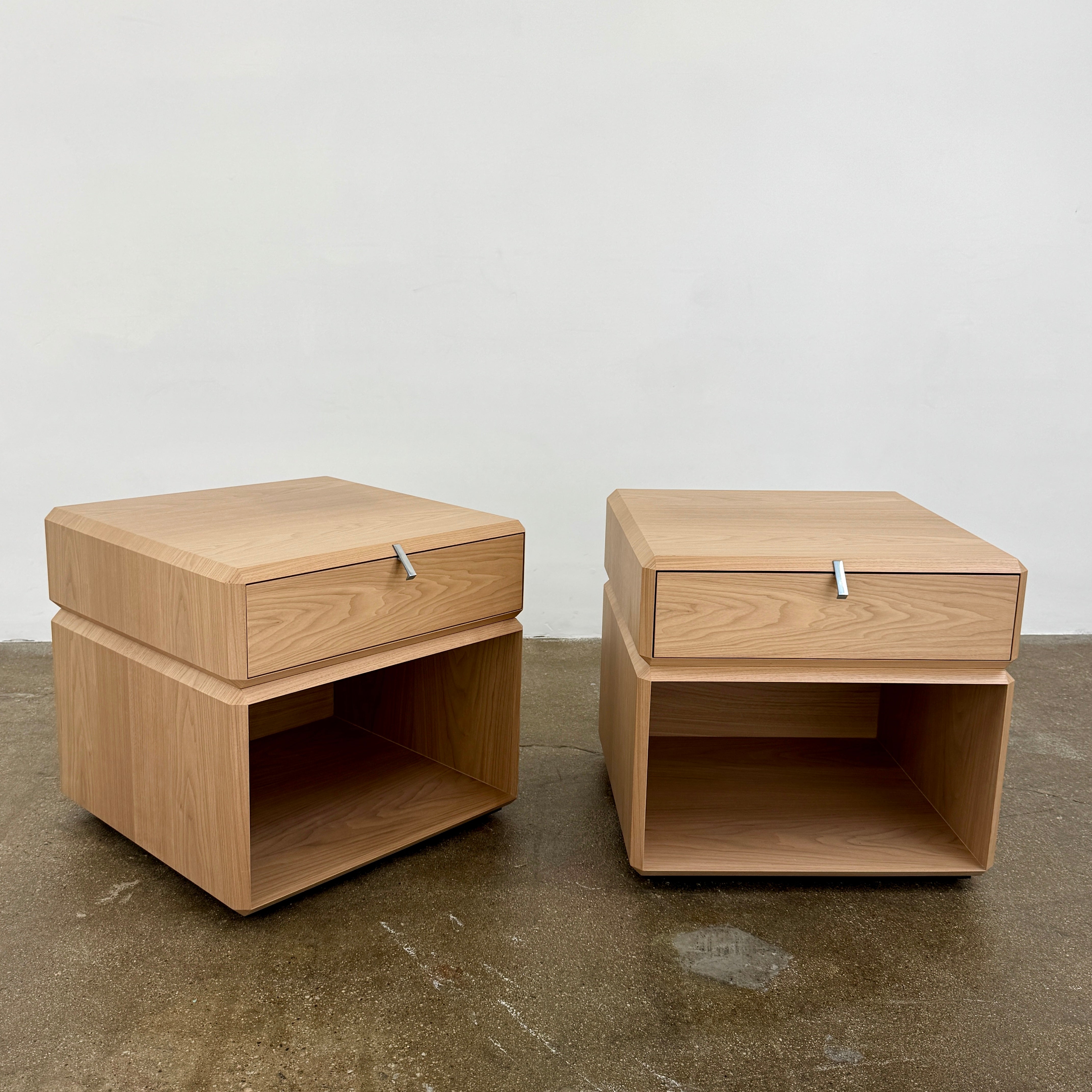 The Molteni & C Teorema Nightstands Set of 2 features modern walnut design with open shelves, a single upper drawer with a sleek metal handle—an elegant bedroom furniture choice from Molteni & C.