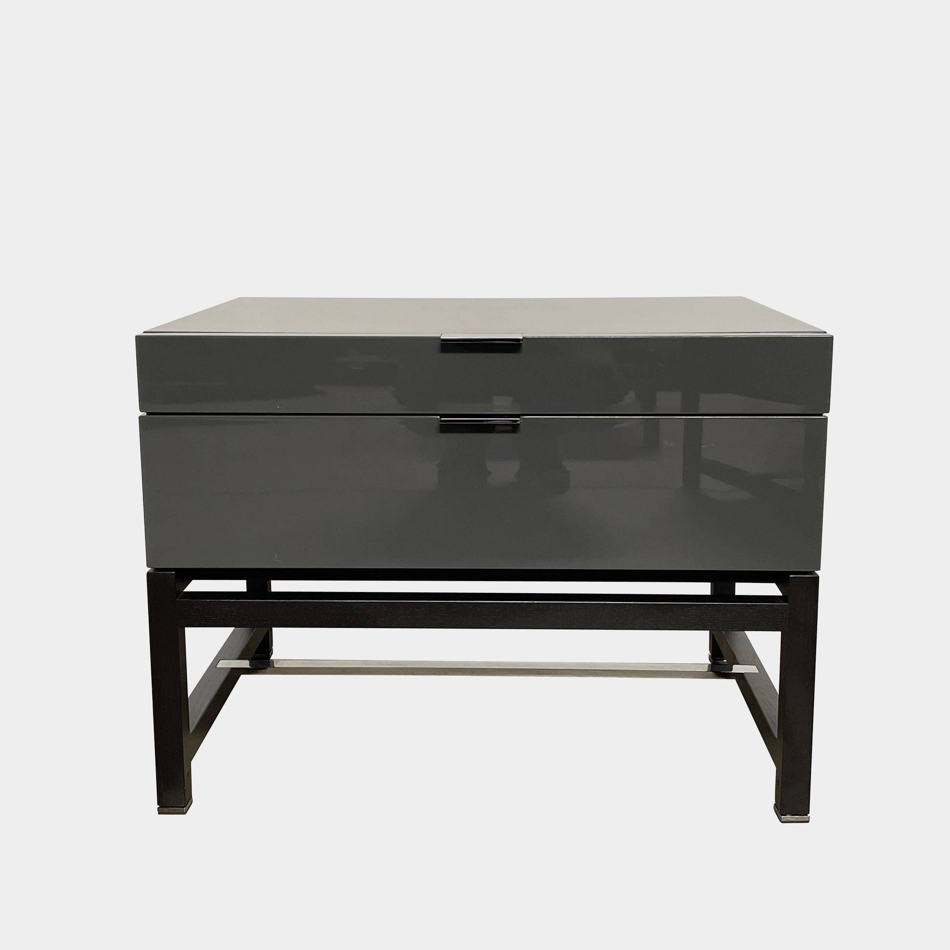 A pair of Minotti Harvey nightstand sets with drawers.