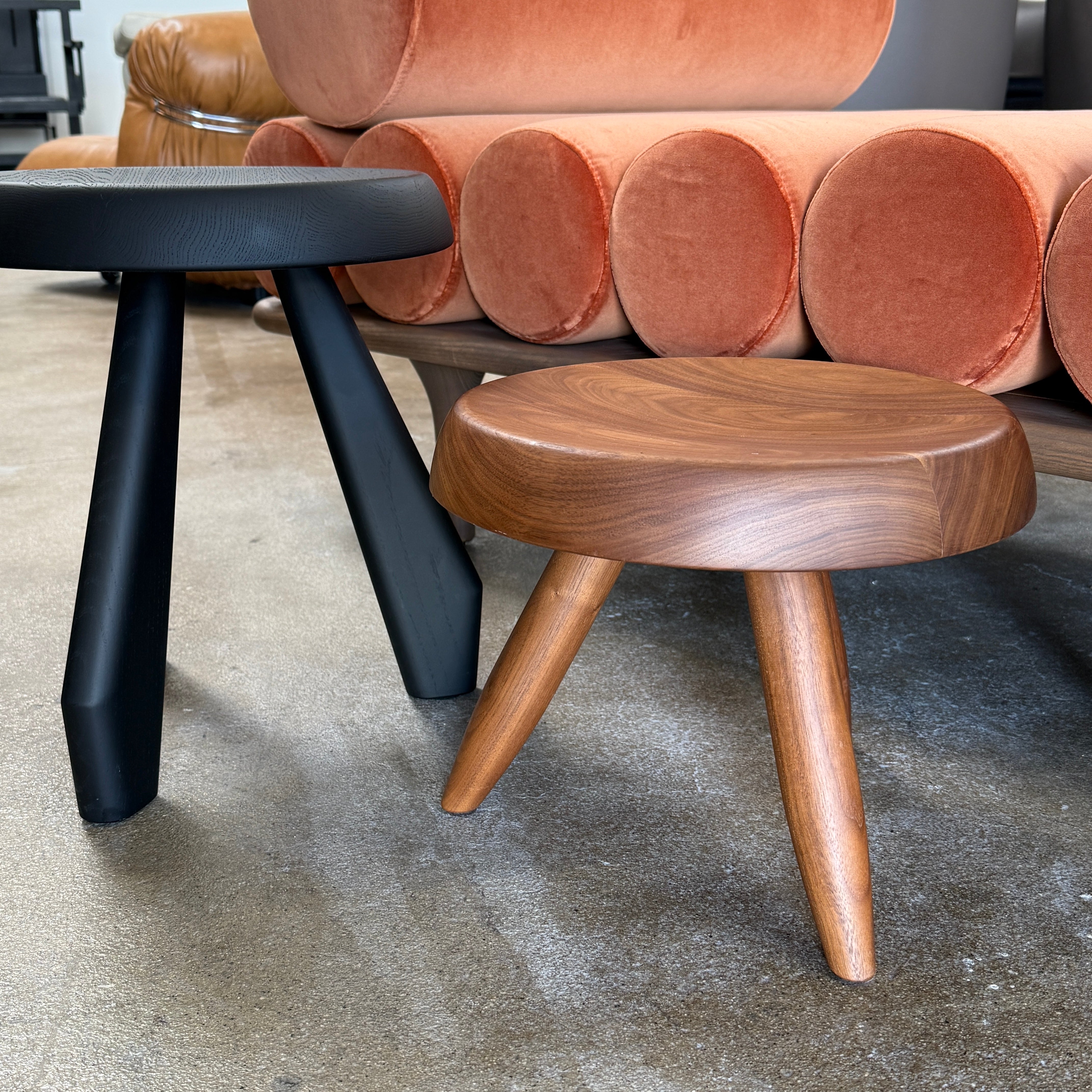 Cassina “524 Tabouret Berger - Walnut – Modern Resale