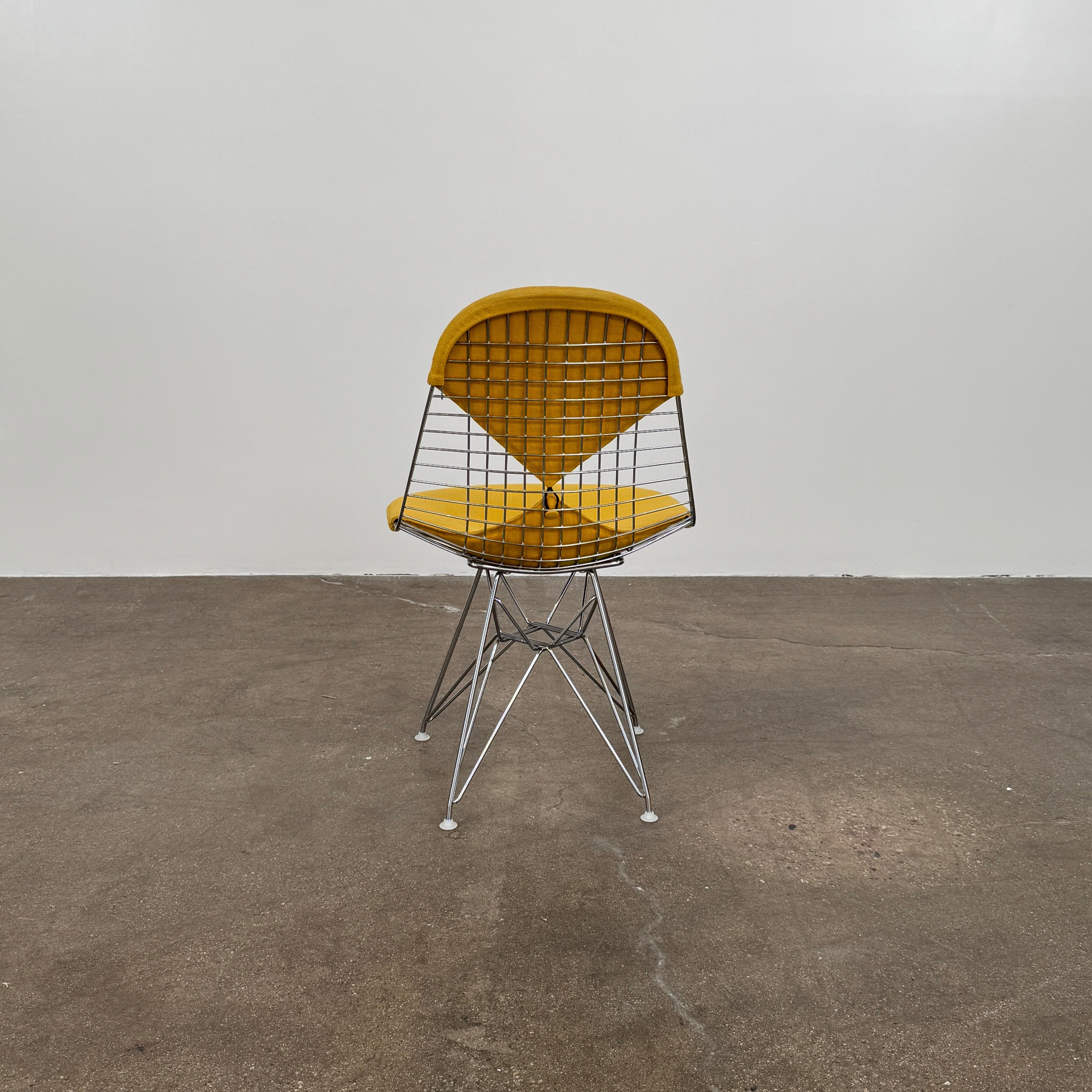 Herman Miller Eames Wire Chair with Bikini Pad – Modern Resale