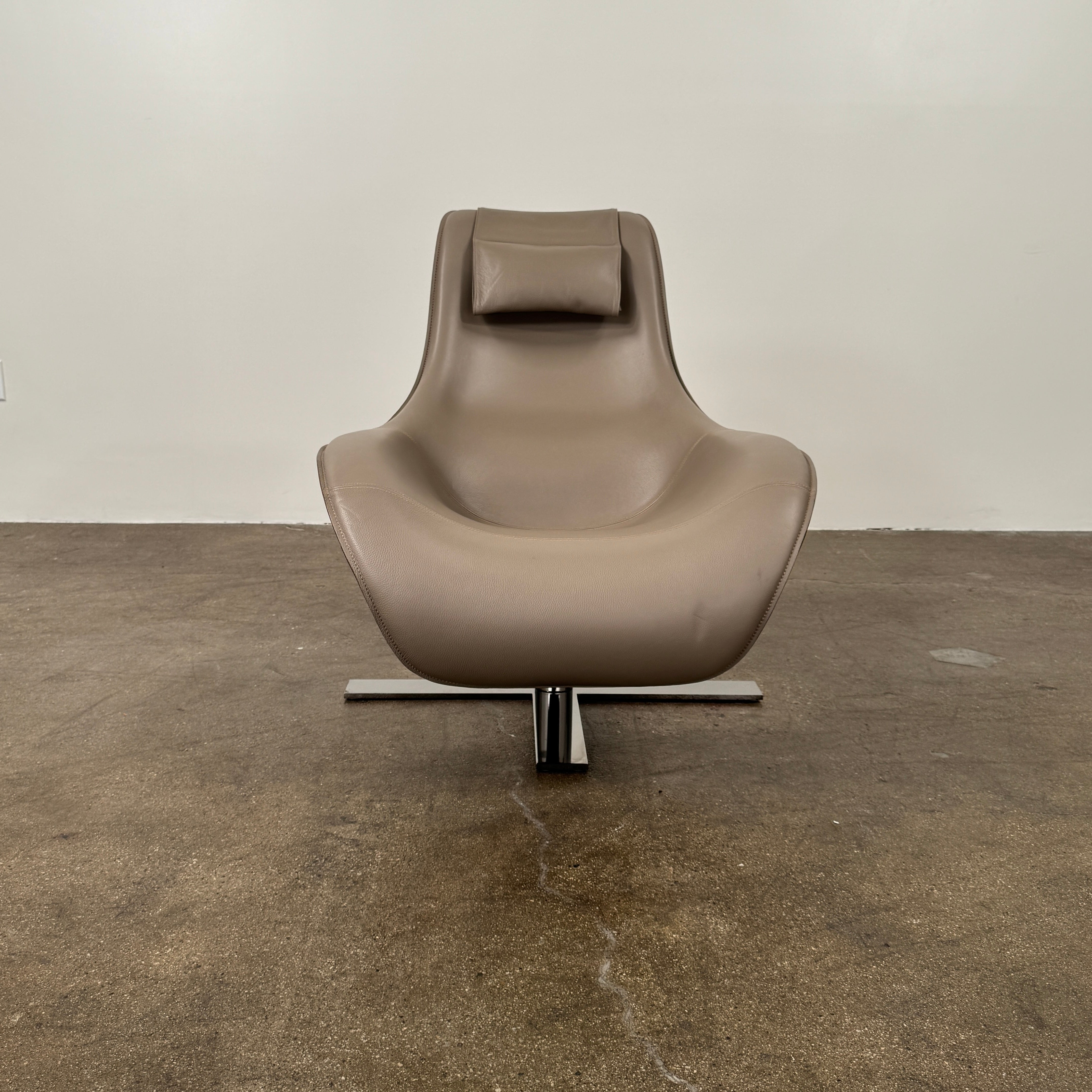 B&B Italia Mart Armchair with Swivel Base – Modern Resale