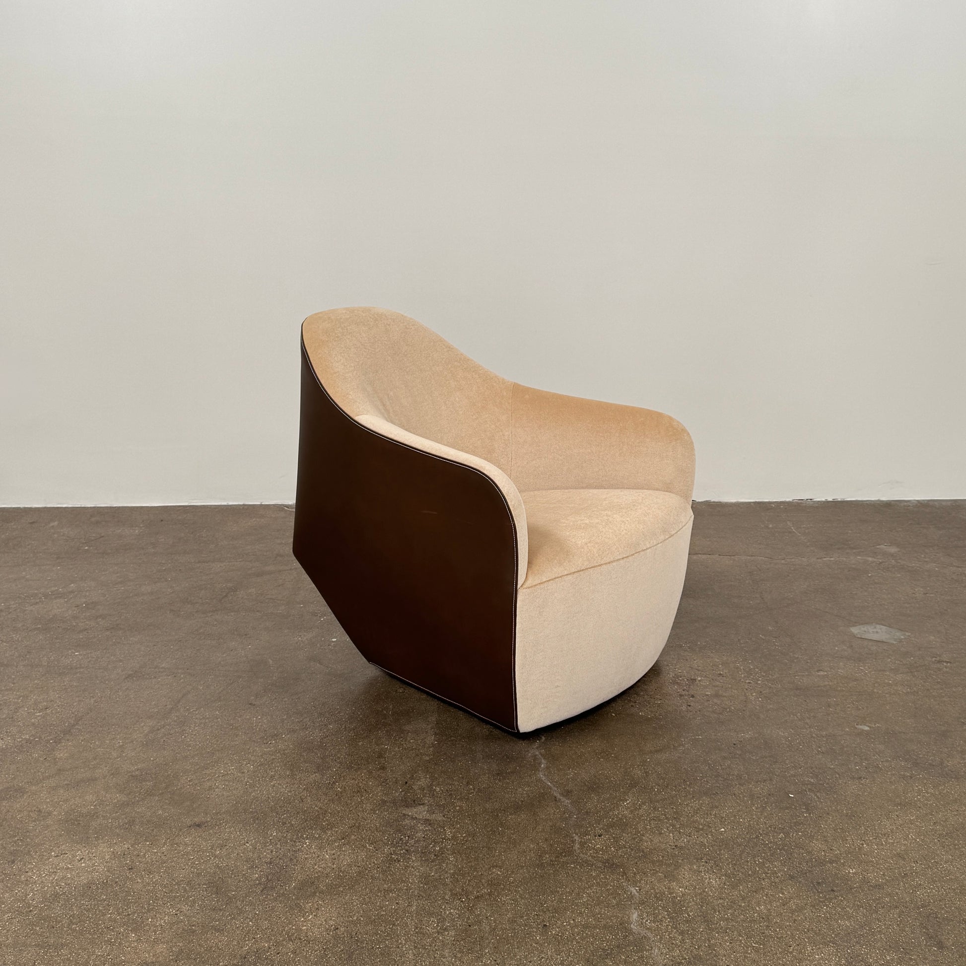 Set of 2 Walter Knoll Isanka Armchairs by Walter Knoll, shown from the back and side on a white background, featuring beige fabric seats and sleek dark brown shells—an elegant seating option.