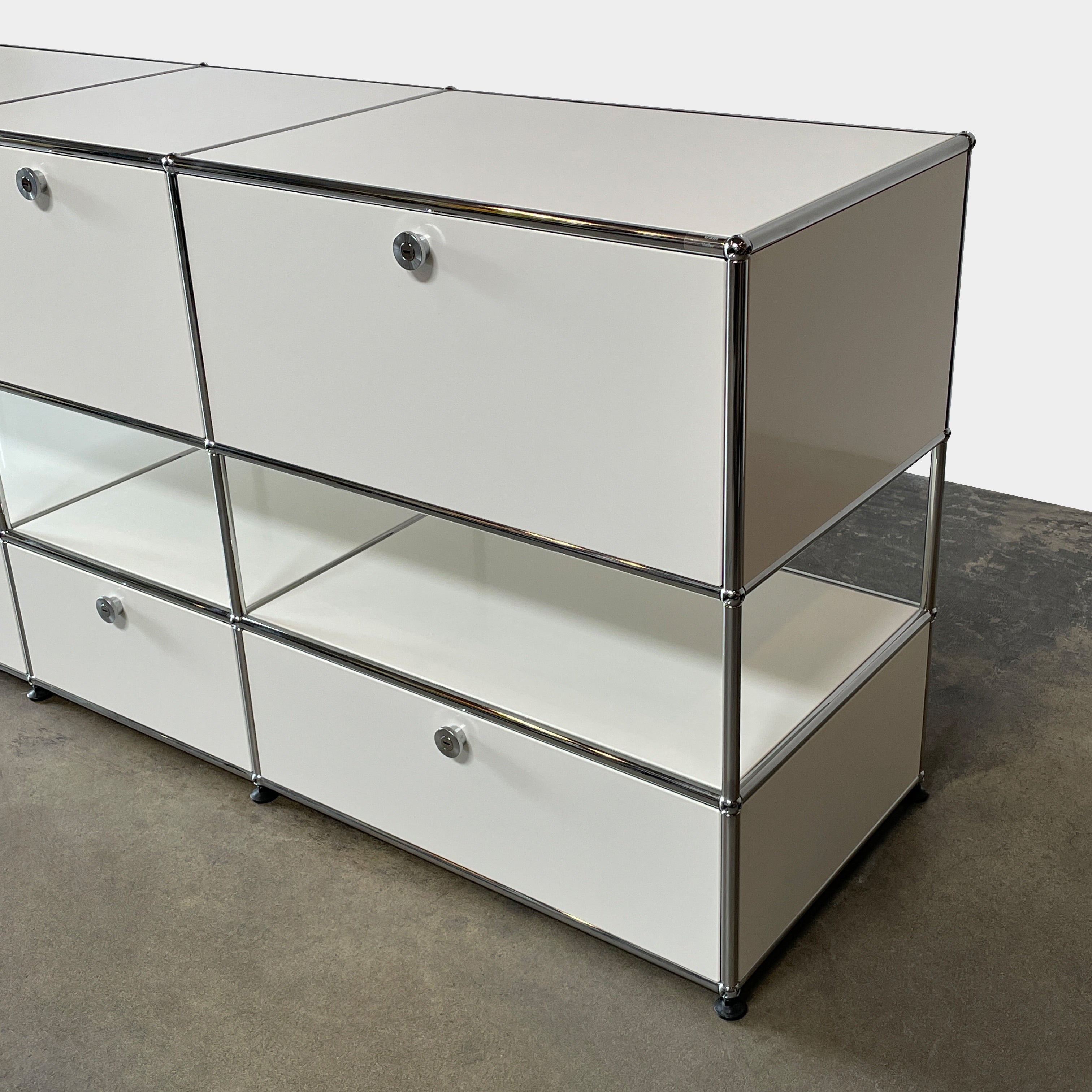 USM Haller White Cabinet: Buy the USM Haller White Cabinet for up to 70 ...