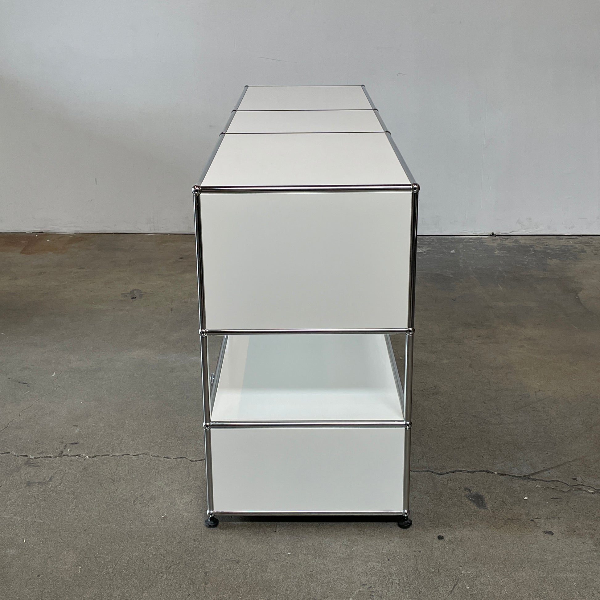 USM Haller White Cabinet: Buy the USM Haller White Cabinet for up to 70 ...