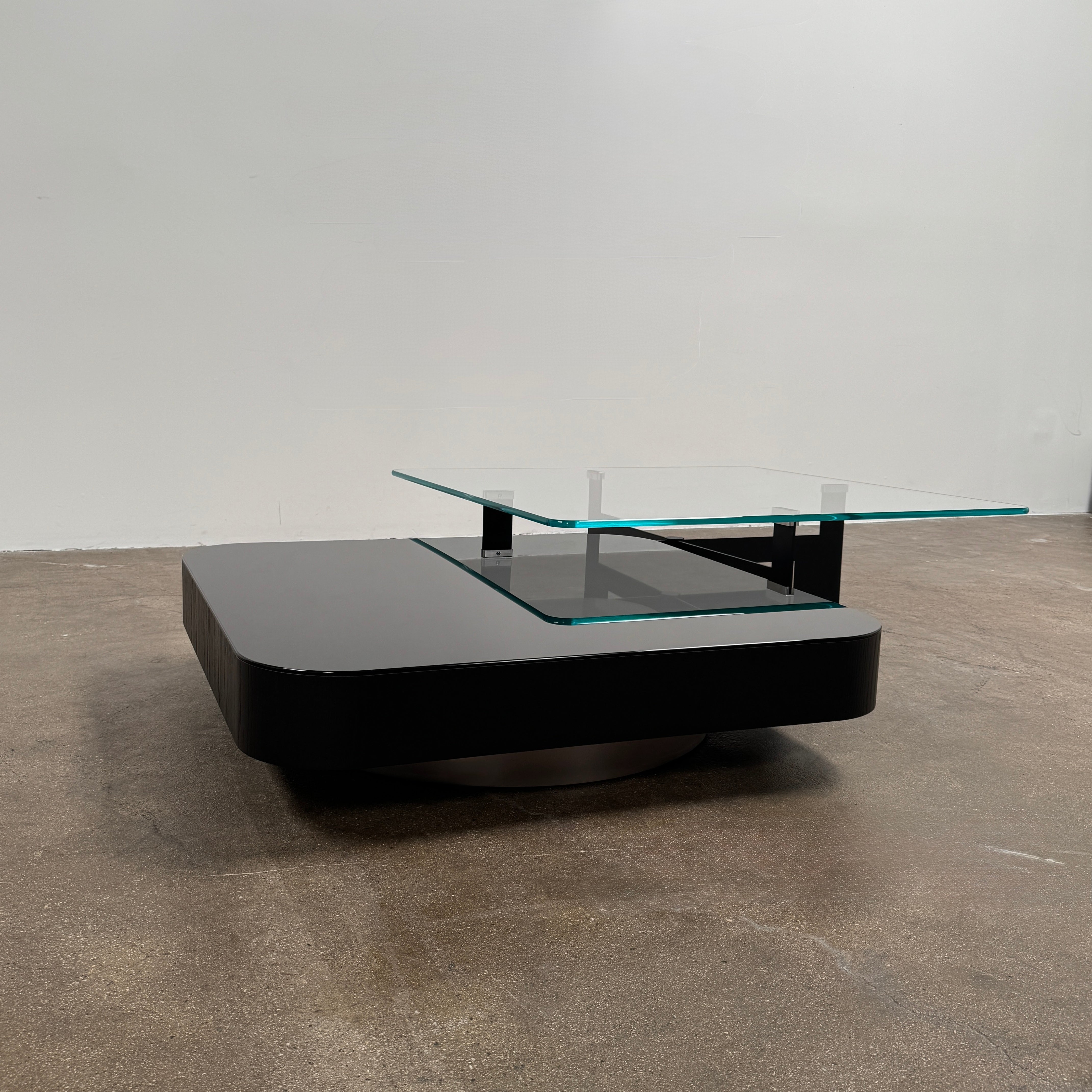Minotti Milton + Ellis Coffee table Set – Modern Resale