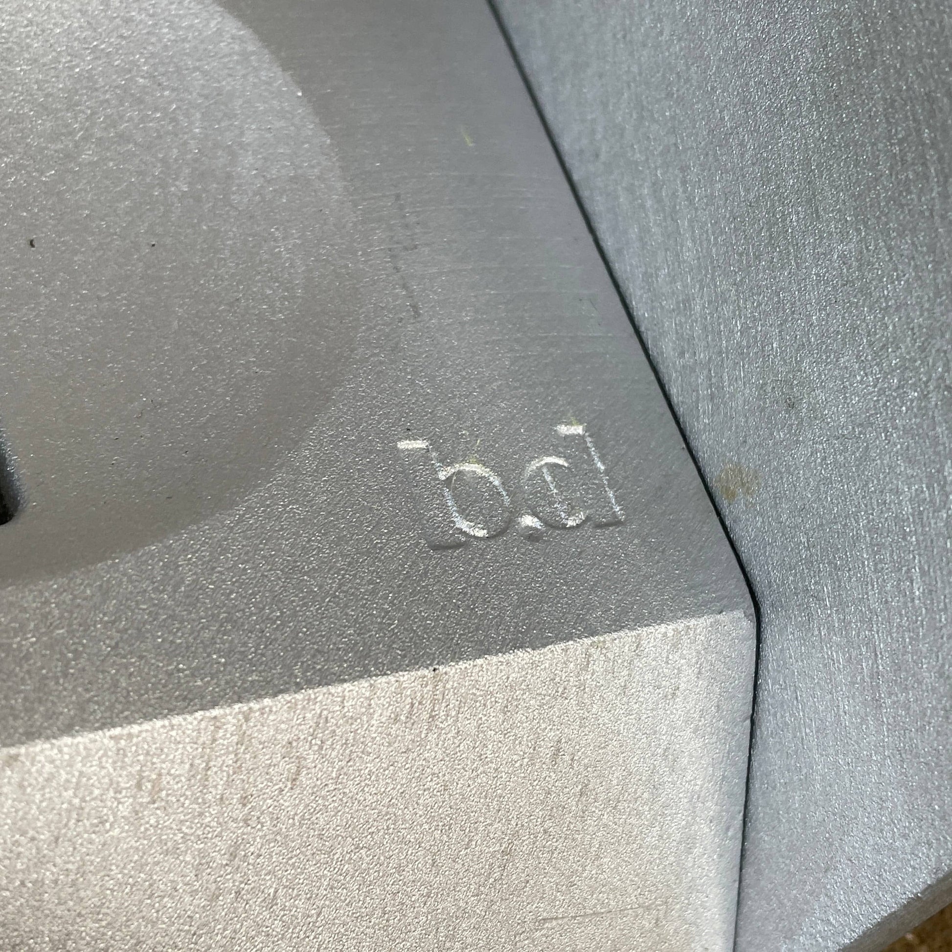 A metal rack with two shelves on it, designed for the Casa Barcelona Project and recipient of the Adi-Fad Delta Award, is the BD Barcelona Barcelonés Umbrella Stand from BD Barcelona.