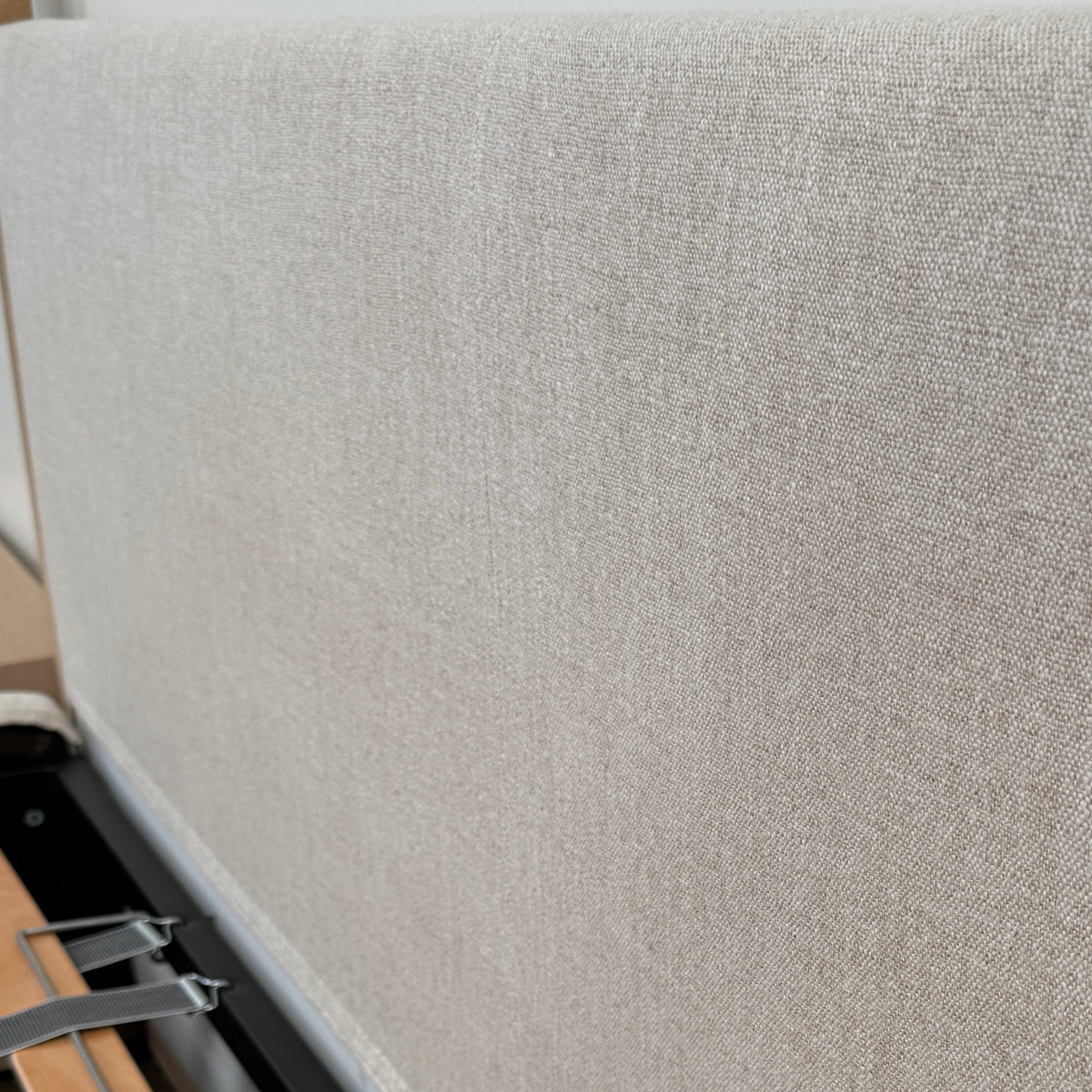 The Maxalto Alcova King Bed with Bench and Nightstands by Maxalto showcases a refined wooden structure, an upholstered headboard, and a slatted mattress base, capturing modern canopy bed design inspired by Antonio Citterio—displayed against a plain white background.