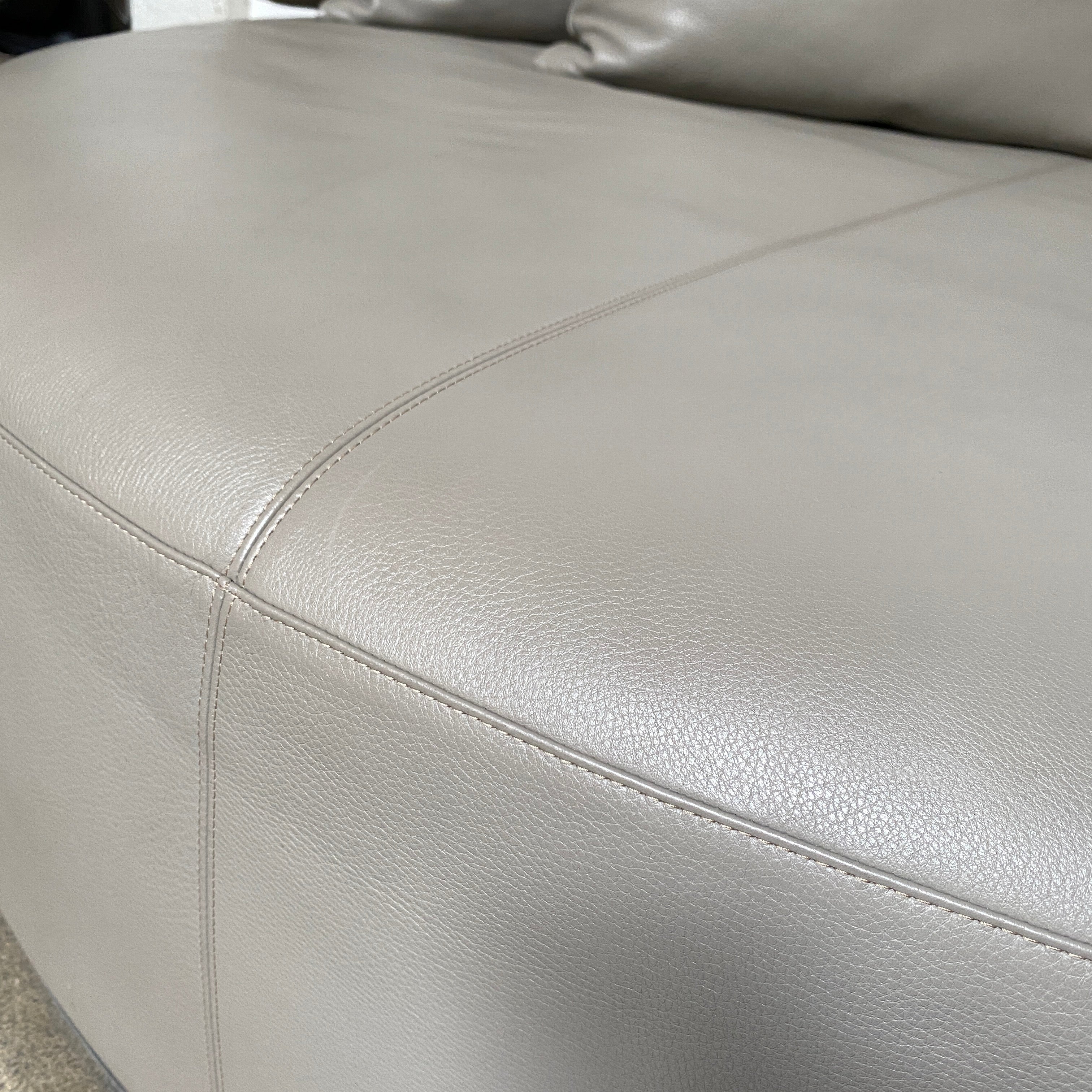 Amoenus Round Sofa, Sofa - Modern Resale