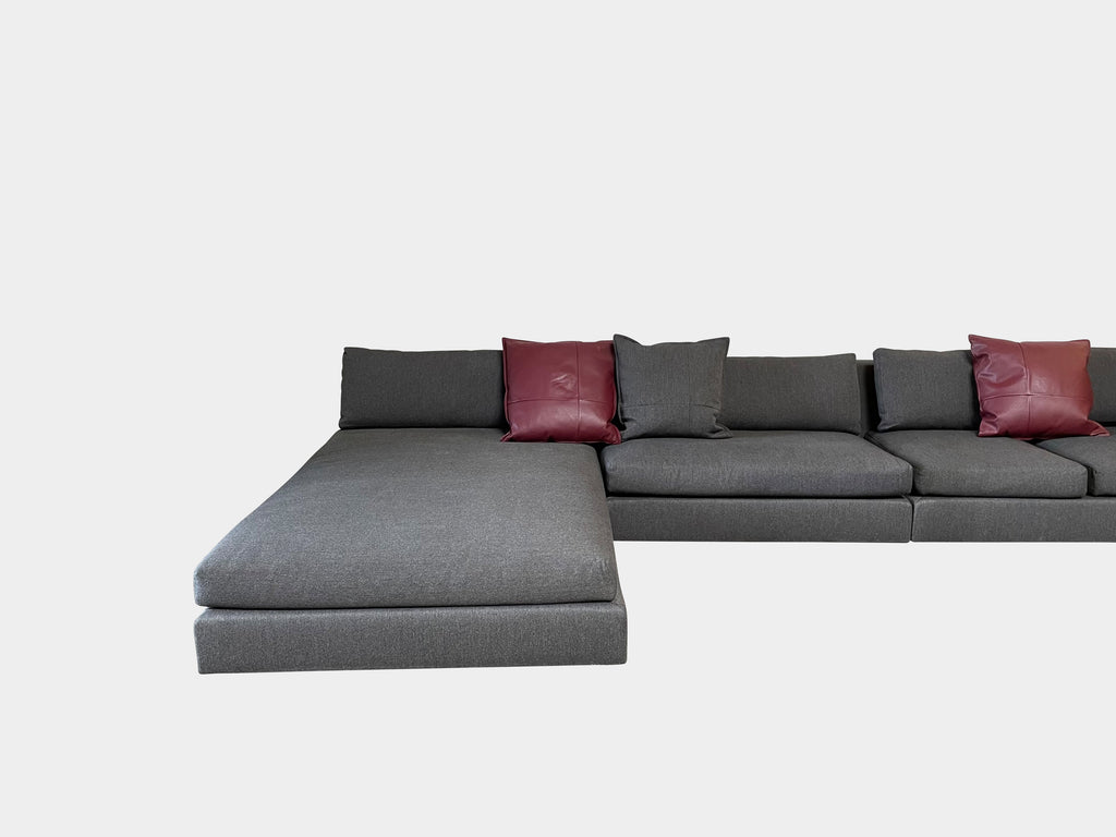 Exclusif Sectional, Sectional - Modern Resale