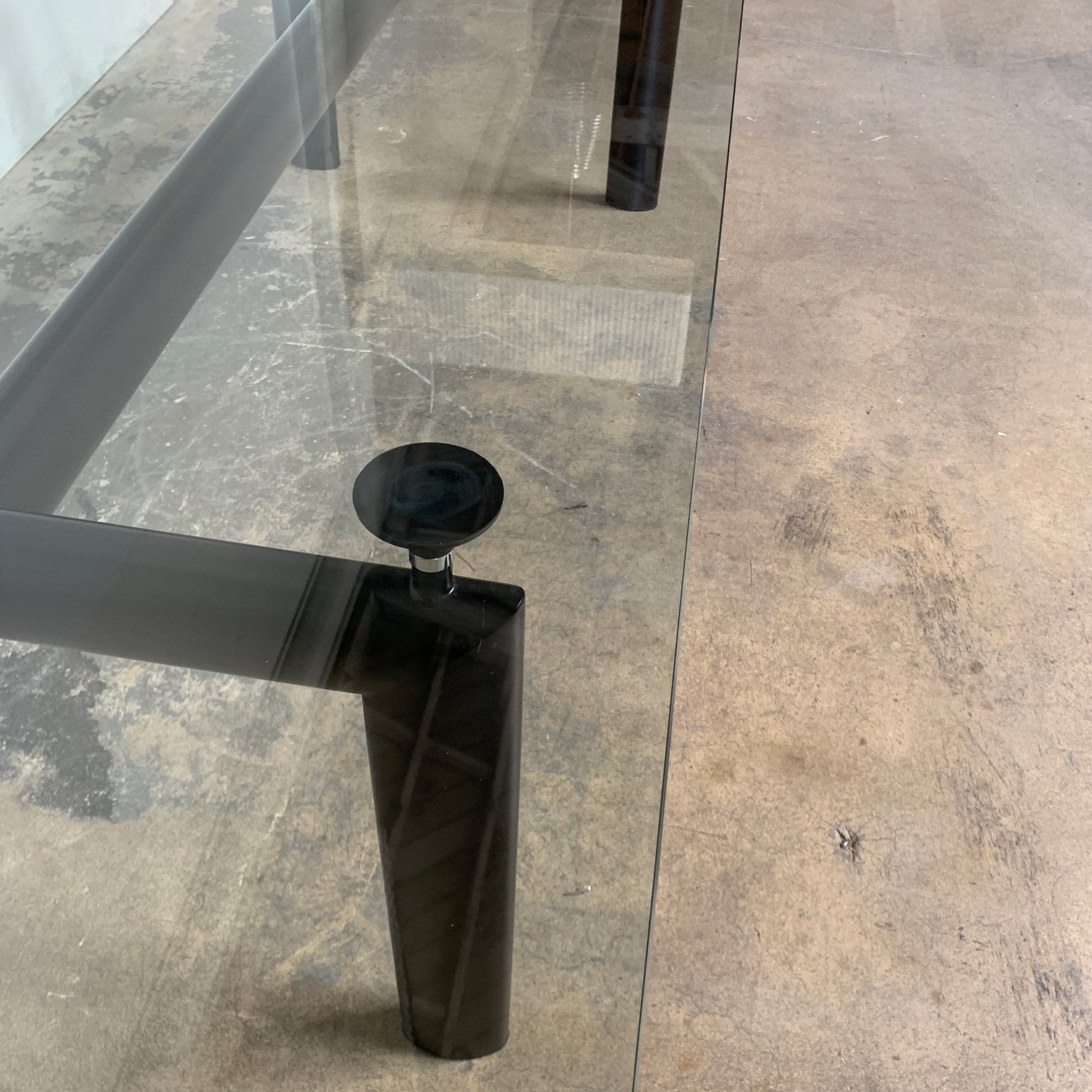 LC6 Table, Dining Tables - Modern Resale