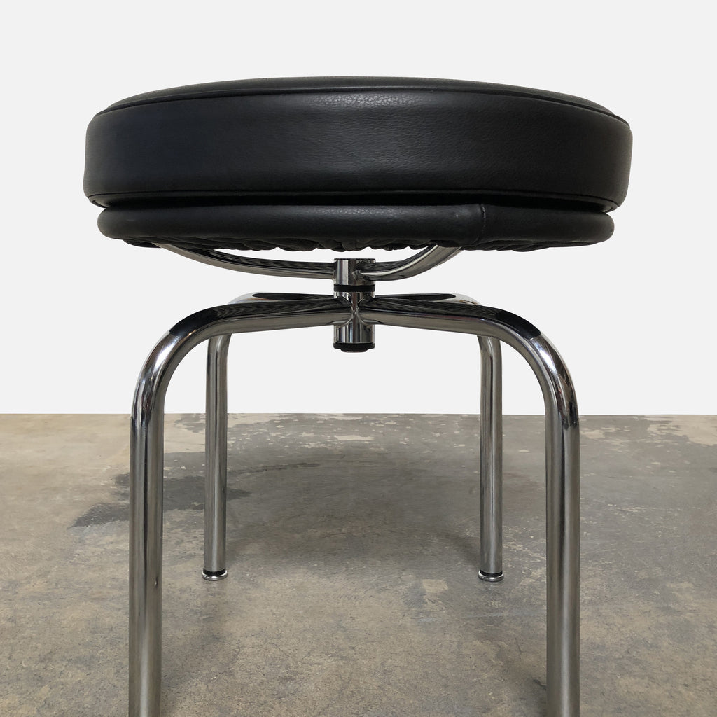 LC8 Low Swivel Stool, Swivel Chair - Modern Resale