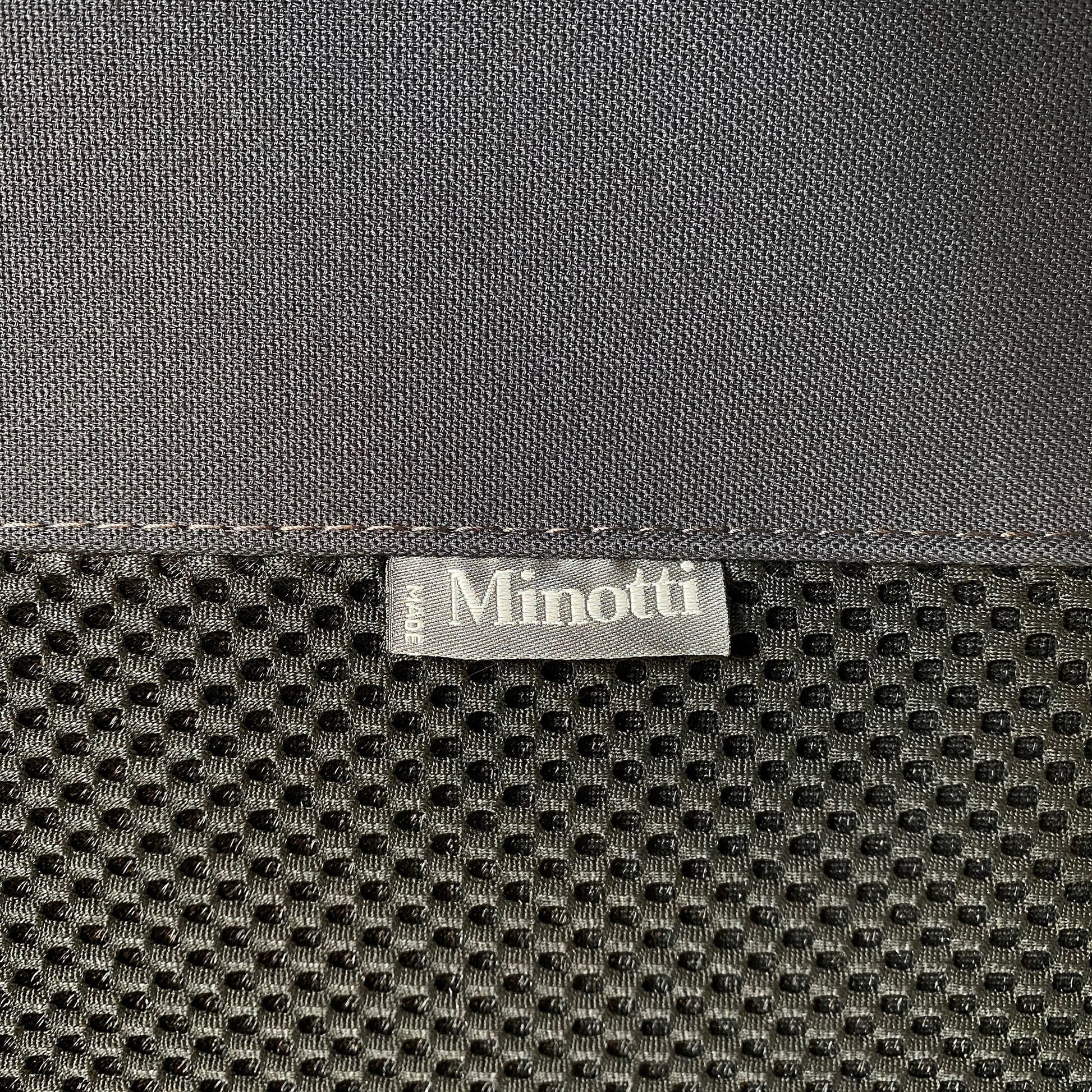 Creed Cal King bed, Beds - Modern Resale